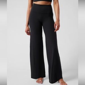 BRAND NEW elation wide leg pant